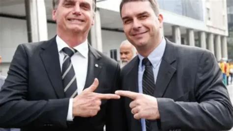 Fl Vio Bolsonaro Afirma Que Pensar Em Matar N O Crime Sobre Plano