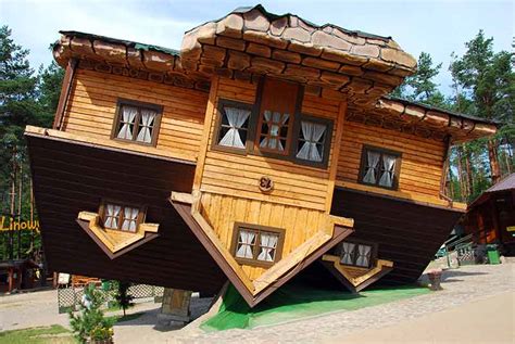 20 Upside Down House Attractions Around The World 2025