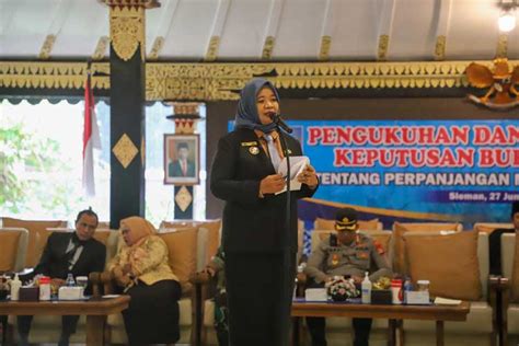 Masa Jabatan Jadi 8 Tahun 81 Lurah Resmi Dikukuhkan Bupati Sleman