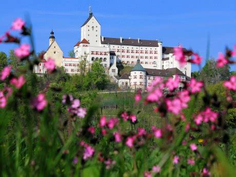 Schloss Hohenaschau Kultur Und Tradition Tourismus Aschau Im