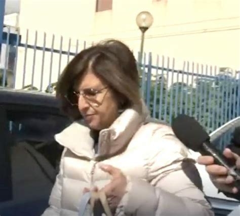 Resta In Carcere Laura Bonafede La Maestra Accusata Di Avere Aiutato