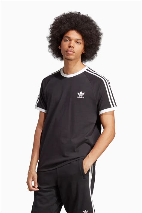 Футболка adidas Adicolor Classics 3-Stripes - чорний | Футбольне взуття ...