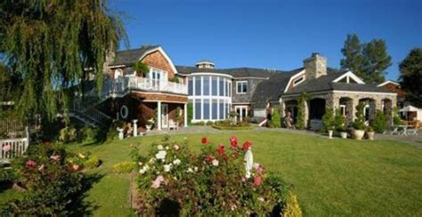 Celebrity Living: Ozzy and Sharon Osbourne List Hidden Hills Mansion ...