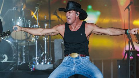 Country Star Tim McGraw Takes A Tumble At His Concert And Falls Into