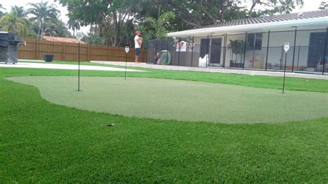 Artificial Grass Putting Green - Home & Golf Installation