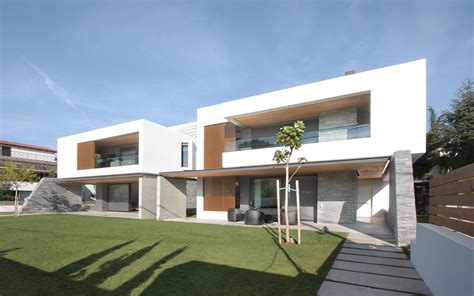 2 houses in Panorama / Office Twentyfive Architects | ArchDaily