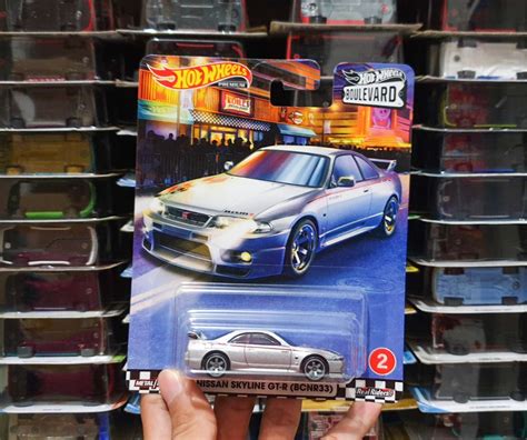 Hotwheels Premium Nissan Skyline GT R R Nismo Boulevard Silver Hot Wheels Toys Collectibles