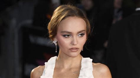 Photo Lily Rose Depp à La Première Du Film Netflixs The King Lors