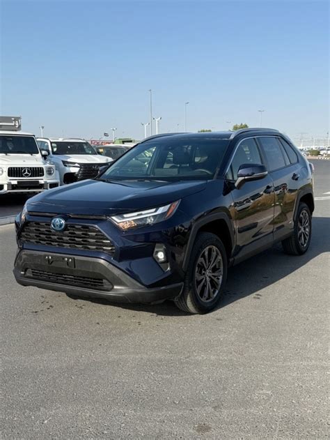 Used Toyota RAV4 RAV4 xle premium Hybrid 4x4 2023 for sale in Dubai