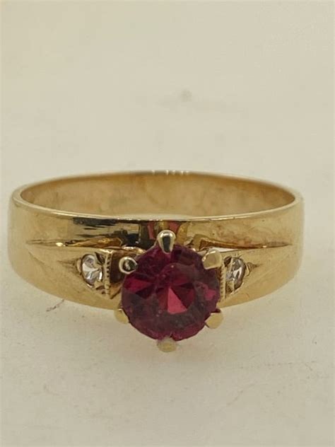 NO RESERVE Ruby And Diamonds Gold Ring 9 Kt Gelbgold Catawiki