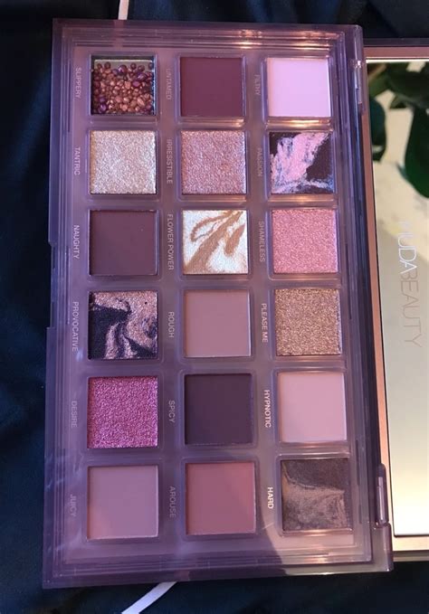 Naughty Nude Huda Beauty