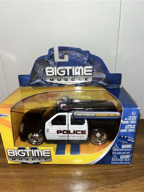 2009 Jada Toys Big Time Muscle Police 2007 Escalade ESV Concept 1 32