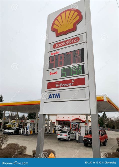 Shell Gas Station Gas Prices Over Four Dollars A Gallon Editorial Image