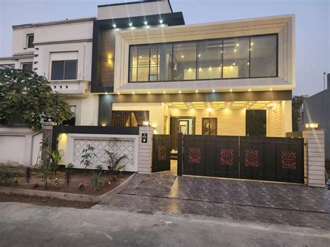 Marla Modern House For Sale Facing Park B Block Citi Housing Sialkot