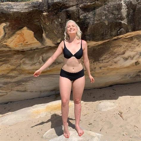 Hot Sexy Laura Gilbert Bikini Pics