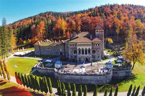 Castelul Cantacuzino din Bușteni din Prahova PLANIADA