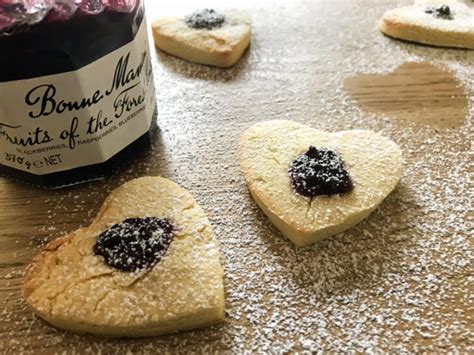 Sweet Jammy Shortbread Biscuits To Drop Around To A Friend Mumlyfe