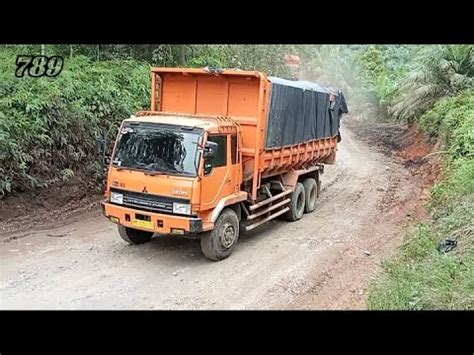 Truk Fuso Orens Muatan Batu Bara Tak Mau Kalah Dengan Truk Hino 500