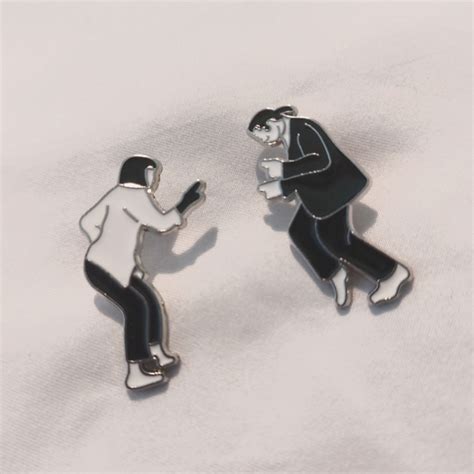 Accessories 315 Pulp Fiction Enamel Pin Set John Travolta And Uma