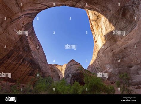 Grotto Near Jacob Hamblin Arch In Coyote Gulch Grand Staircase