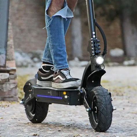 Los 9 Mejores Patinetes Eléctricos Todo Terreno 2024