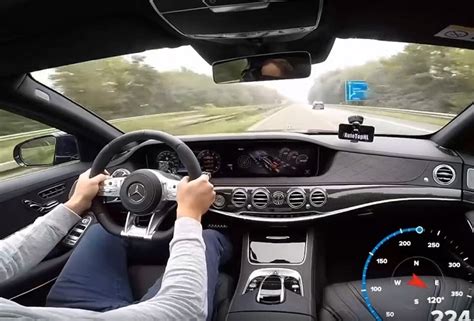 Lautostrada Come Una Pista Con La Mercedes AMG GT 63 S A 315 Km H