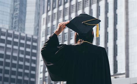 Se Ales Que Debes Estudiar Una Maestr A Aau Universidad A Distancia