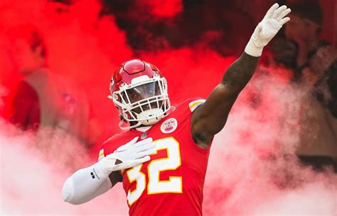 WATCH: LB Nick Bolton at Chiefs practice on Wednesday - Yahoo Sports