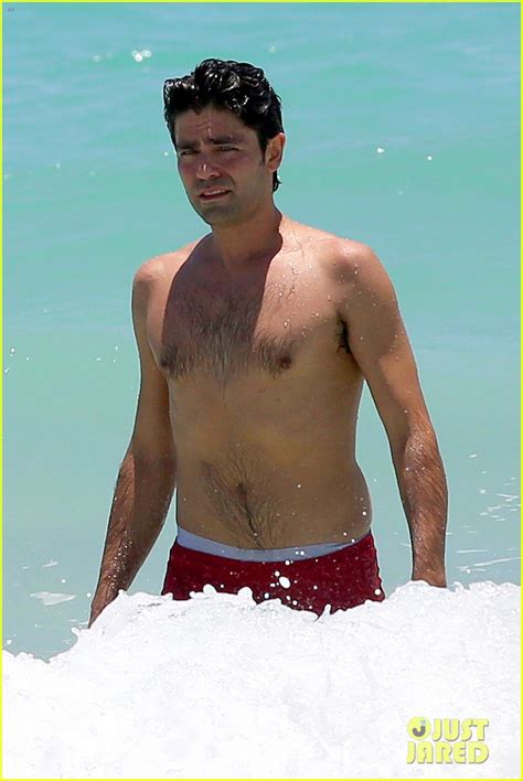 Shirtless Adrian Grenier Hits Miami Beach Before Entourage Press Tour