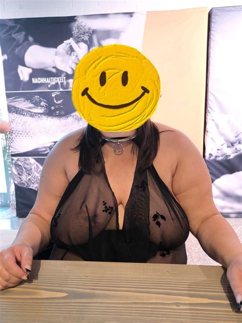 In A Restaurant Nude Pics Xhamster