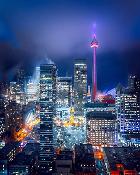 Ciudad de noche vista aérea edificios luces brillante toronto