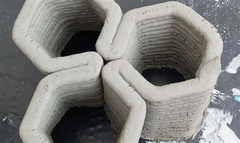 Graphene oxide used to strengthen and electrify 3D-printed concrete