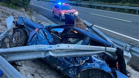 Un hombre herido grave tras sufrir una salida de vía en Satrustegi