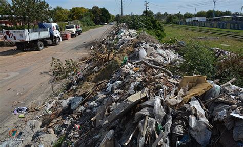 Vecinos Denuncian Basural A Cielo Abierto A Dos Cuadras Del Distrito