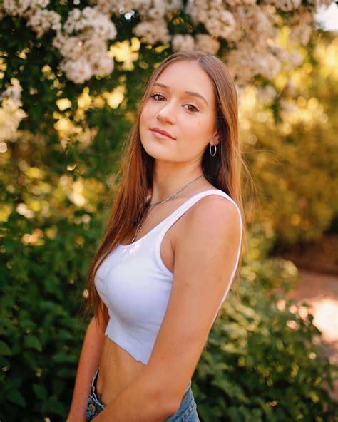 7 Things You Need to Know About the Emileexo OnlyFans Leak - 85o41t0