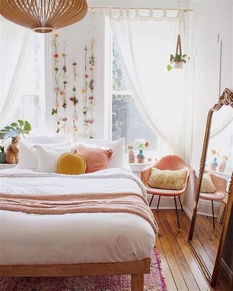 45 Dreamy Spring Bedroom Décor Ideas Digsdigs