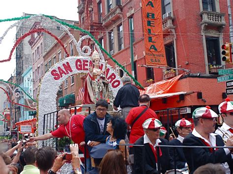 Nyc ♥ Nyc Feast Of San Gennaro Grand Procession In Little Italy