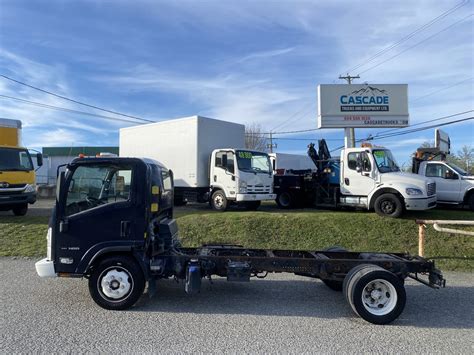 Isuzu Nrr Cascade Trucks Equipment