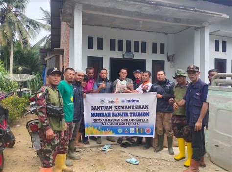 Lazismu Dan Mdmc Aceh Barat Daya Serahkan Bantuan Untuk Korban Banjir