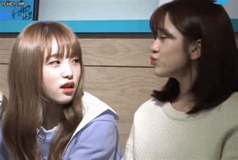 Izone Yena Izone Yena Yujin Discover Share Gifs Iz One