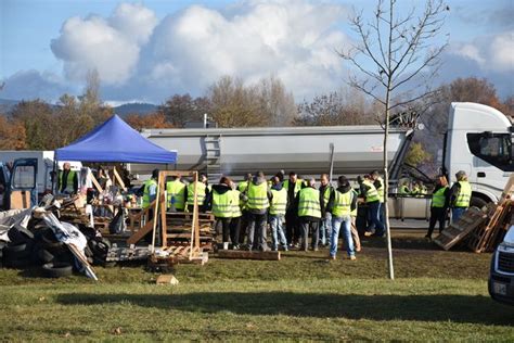 Gilets jaunes à quoi faut il s attendre ce mercredi 5 décembre à