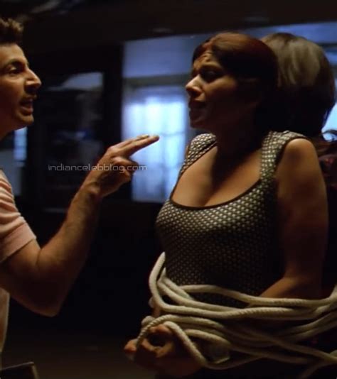 Mita Vashisht Bollywood Rafoo Chakkar 9 Hot Cleavage Hd Caps Starcelebblog