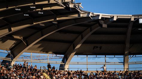 Till Dig Som Ska P Matchen Mot Aik Ifk G Teborg Hela Stadens Lag