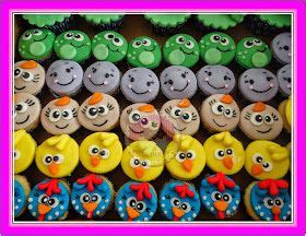 Mini Cupcakes Christmas Cupcakes Bento Yoshi First Birthdays