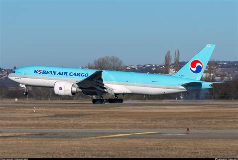 Hl Korean Air Boeing Fb Photo By Debreceni G Bor Id