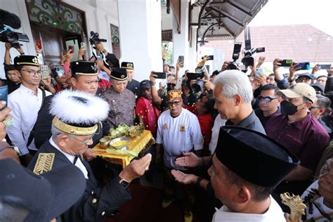 Kunjungan Ke Kedaton Kutai Kartanegara Ganjar Komitmen Dukung