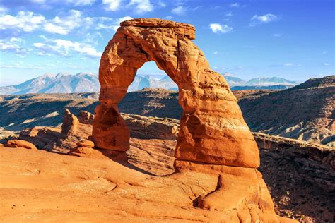 How to Enjoy Utah’s Delicate Arch Hike (+ Other Ways to Visit!)