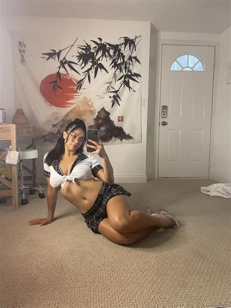Hows My Outfit Looking To You Oc Nudes Schoolgirlsxxx Nude Pics Org