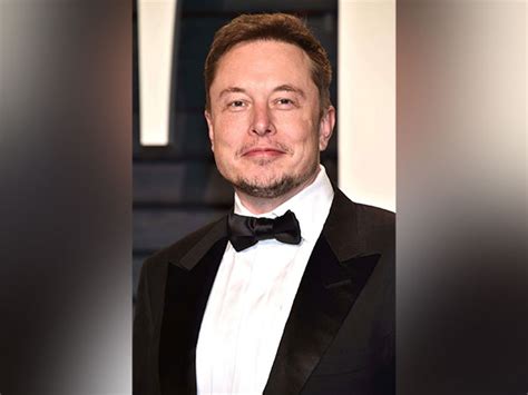 Elon Musk To Find New Leader For Twitter Tells Staff To Opt In For