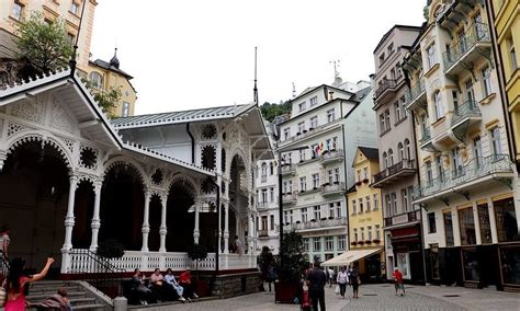 C Mo Ir De Praga A Karlovy Vary En Una Excursi N De D A